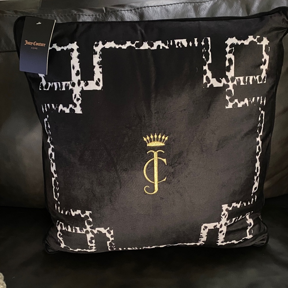 Juicy Couture Black & White Decorative w/Cheetah & “JC” Embroidered in Gold  NWT